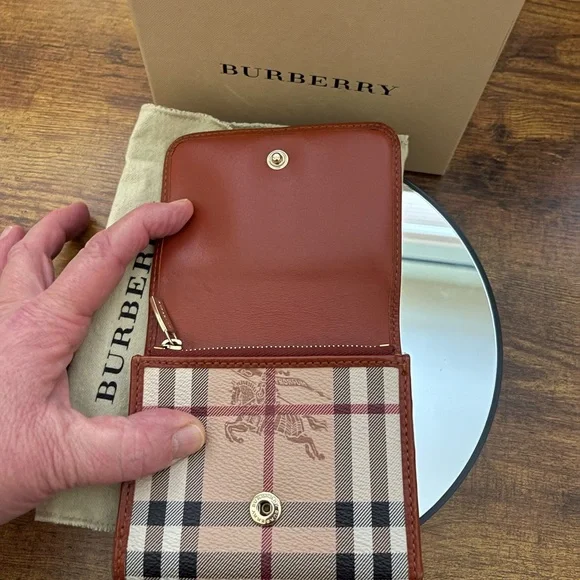Burberry Tan and Brown Checkered Wallet - Picture 3 of 13